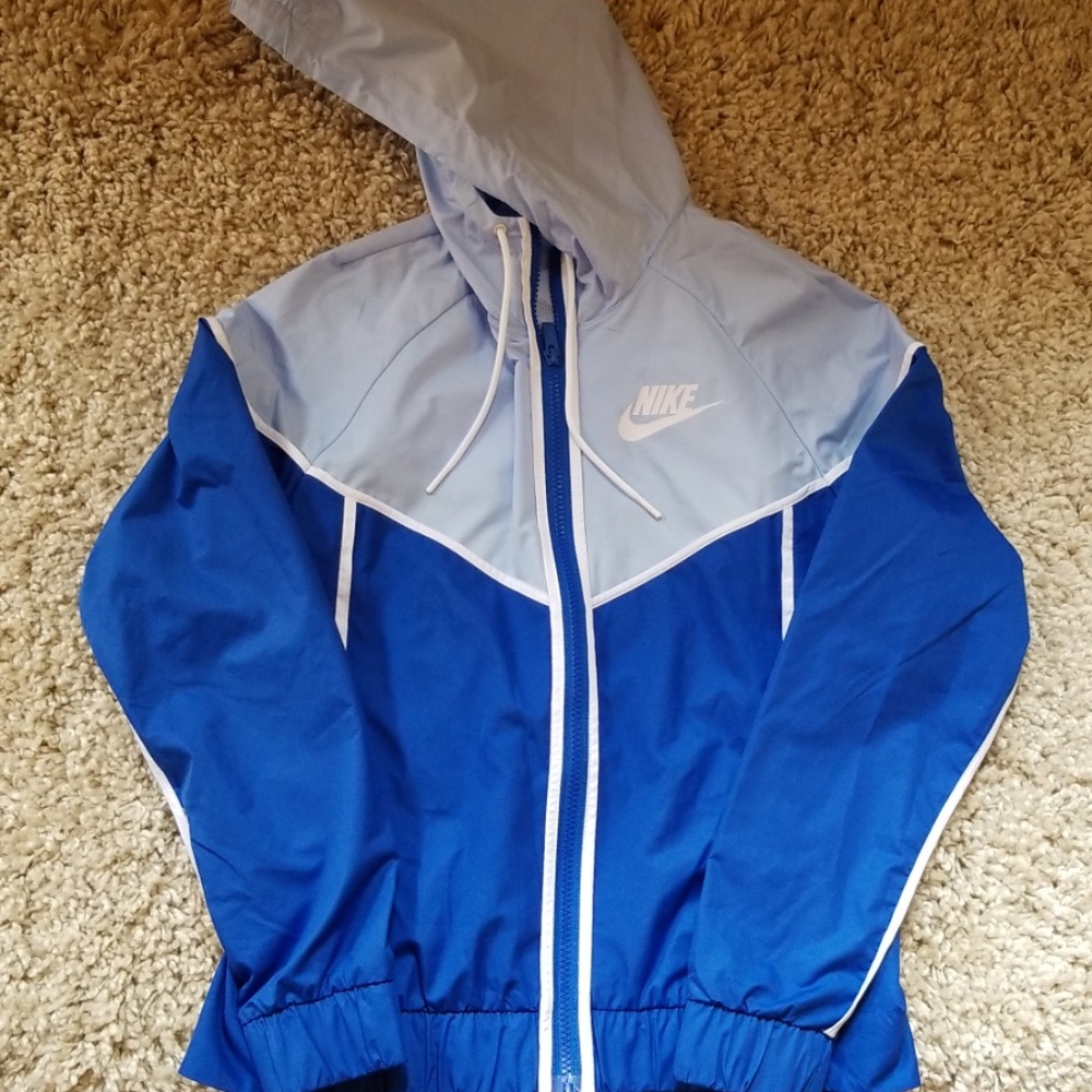 Blue Nike wind Breaker